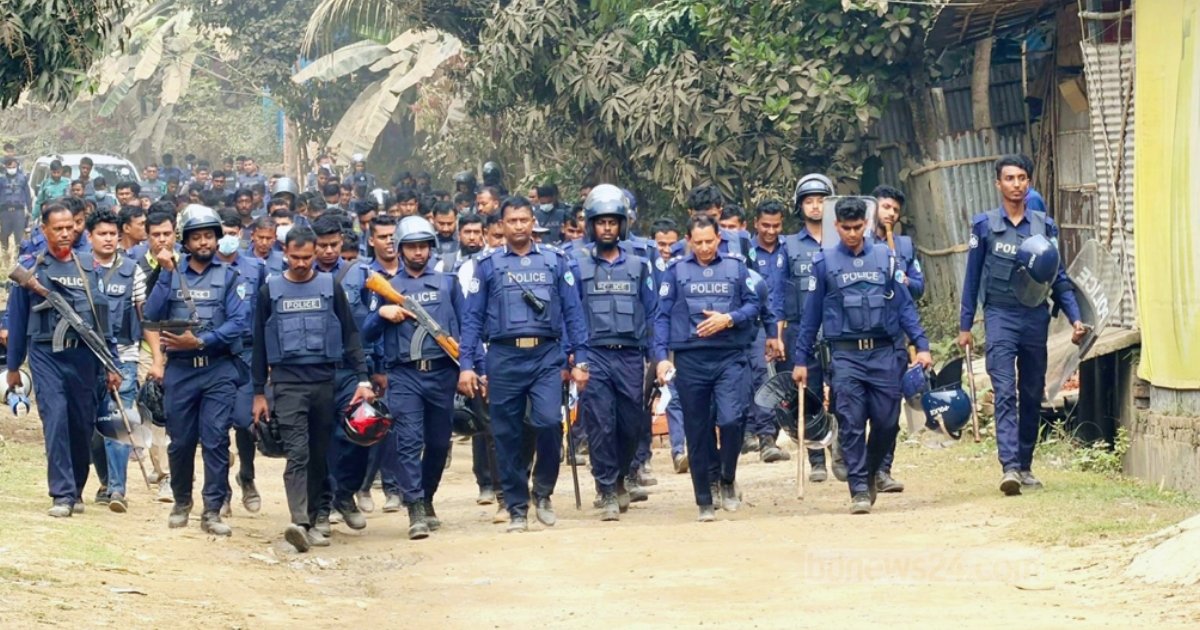 জঙ্গল ছলিমপুরে যৌথ বাহিনীর অভিযান ঠেকাতে ভেঙে ফেলা হয়েছে কালভার্ট
