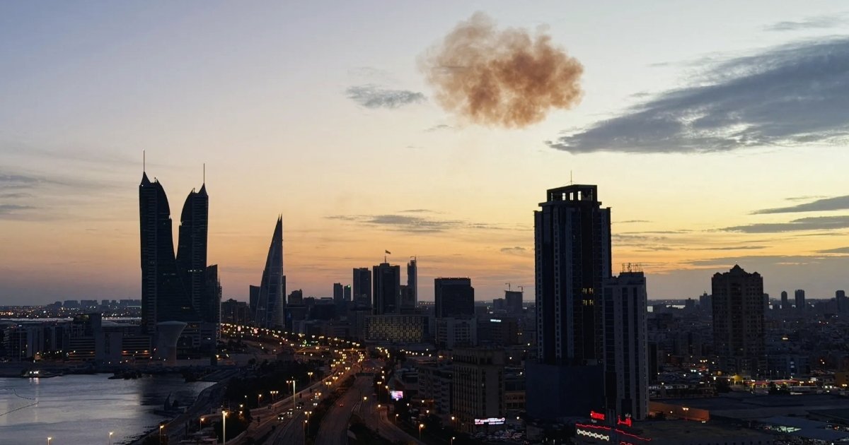 উপসাগরীয় দেশগুলোতে রাতভর হামলা চালিয়েছে ইরান