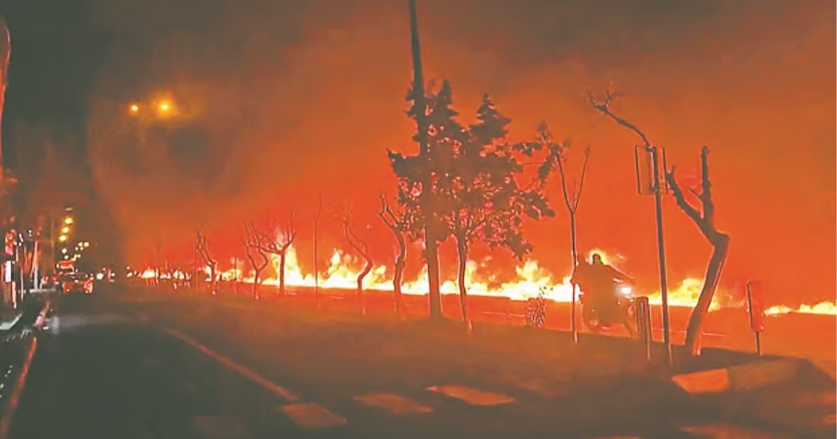 তেল স্থাপনায় হামলা: তেহরানে সড়কের পাশে ‘আগুনের নদী’