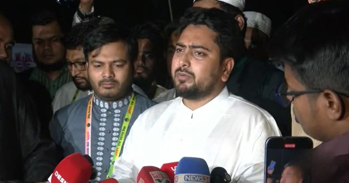 এনসিপি আহ্বায়কের দাবি: সরকার ভুল পথে চললে দলটি সঠিক পথ দেখাবে