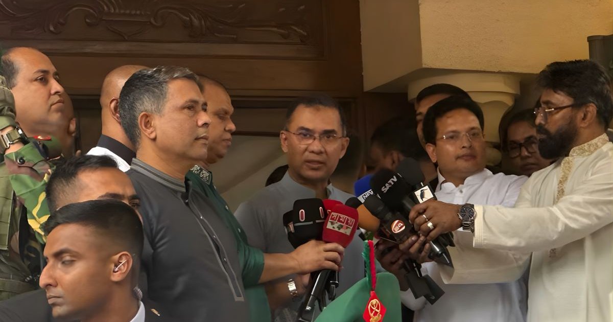 প্রধানমন্ত্রীর ঈদ বার্তা: প্রত্যাশিত বাংলাদেশ গড়তে সবাইকে নিয়ে ঐক্যবদ্ধ প্রচেষ্টা চান