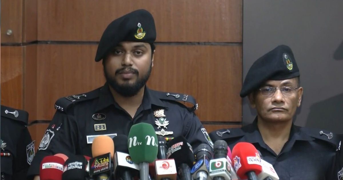 কুমিল্লার ট্রেন-বাস সংঘর্ষ মামলার প্রধান আসামি গেটম্যান হেলাল গ্রেপ্তার