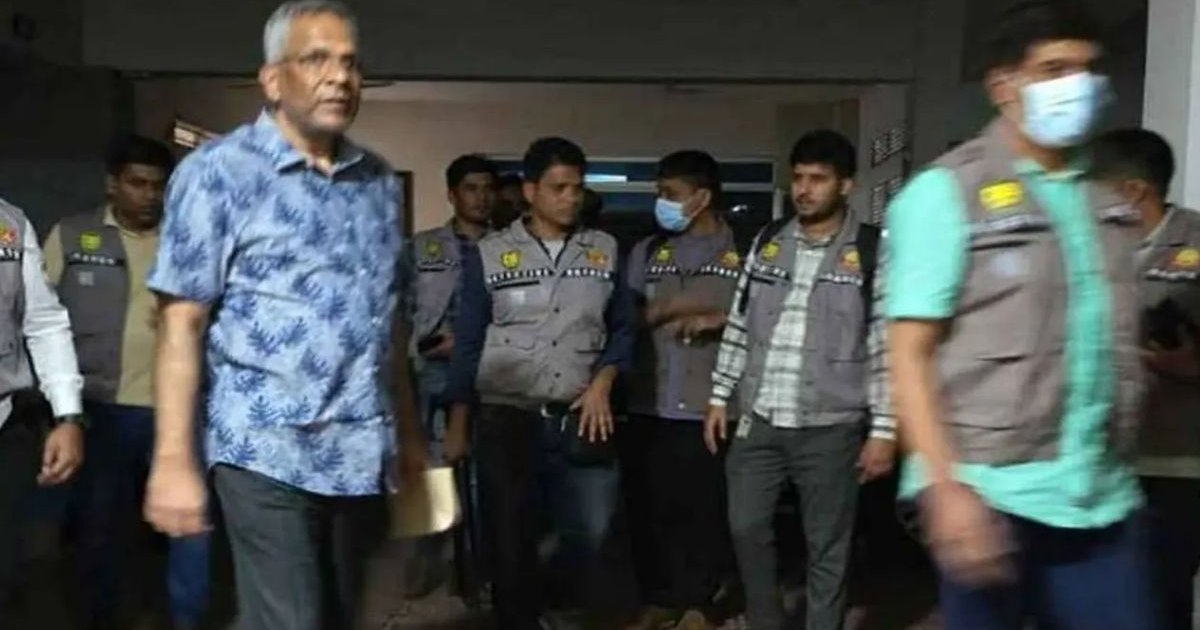 ডিবি আটক করল ডিজিএফআইর সাবেক মহাপরিচালক শেখ মামুন খালেদকে