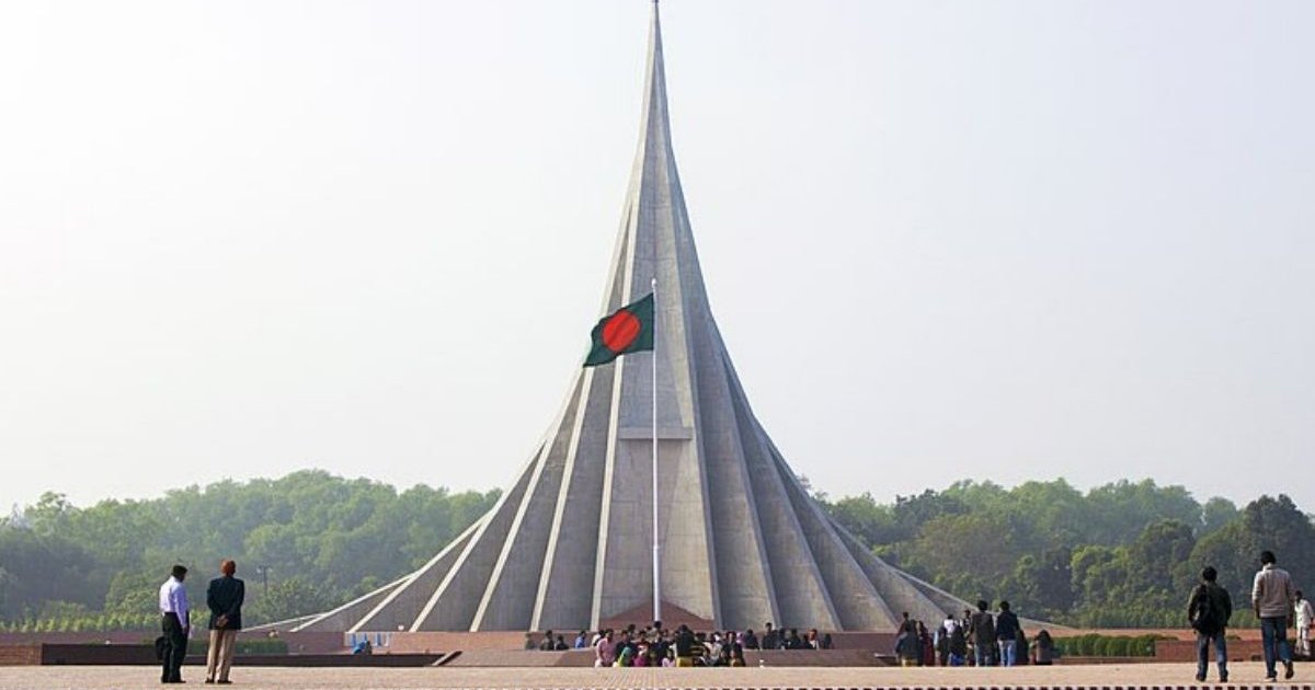 মহান স্বাধীনতা দিবসে জাতীয় স্মৃতিসৌধে শ্রদ্ধা নিবেদন, রাষ্ট্রপতি-প্রধানমন্ত্রীর বাণী