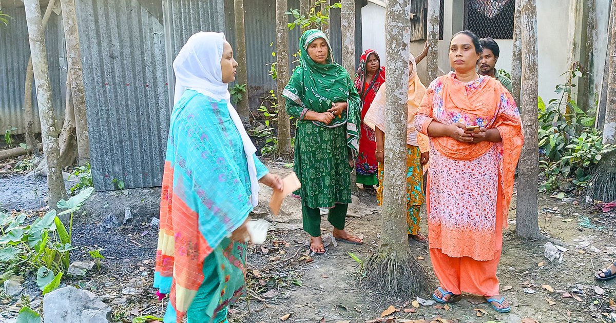 তৃতীয় লিঙ্গের সদস্যদের জন্য কবরস্থান: গুরুদাসপুরে ইতিহাস গড়লেন ইউএনও