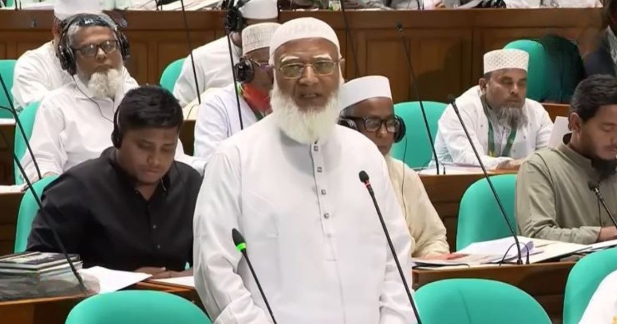 সংসদে তুমুল বাকযুদ্ধ: বিরোধীদলীয় নেতার 'মিথ্যা পরিবেশন' অভিযোগ, স্বরাষ্ট্রমন্ত্রীর জবাব