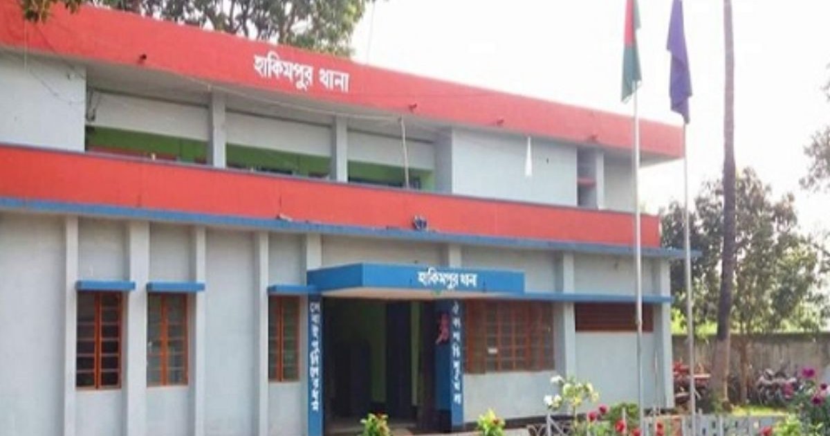 দিনাজপুরে উপজেলা প্রাণিসমম্পদ কর্মকর্তার বিরুদ্ধে ধর্ষণের অভিযোগ, গ্রেপ্তার