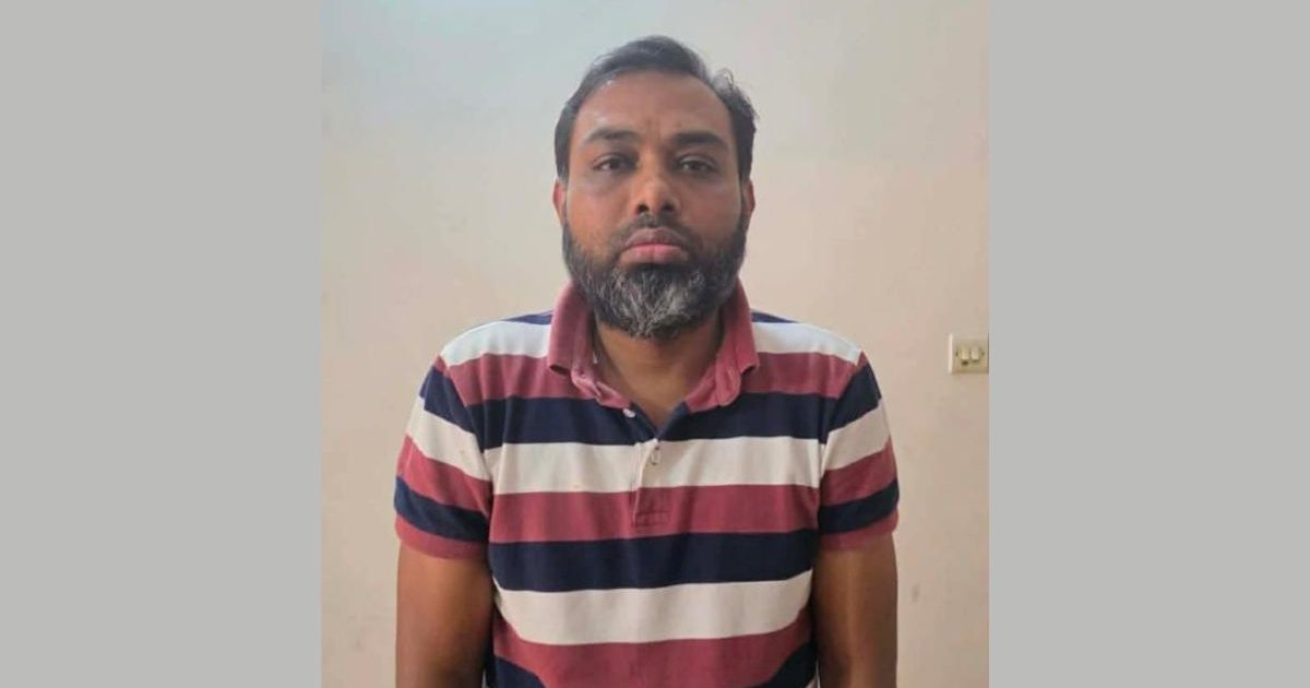 সাবেক ব্যাংক ম্যানেজার মিজানুর রহমান শাহীনকে হত্যা মামলায় গ্রেপ্তার, বিমানবন্দরে আটক