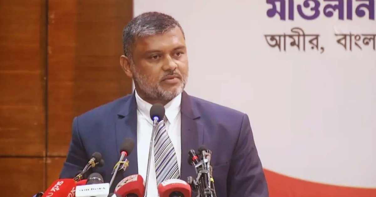 গণভোটের রায় মেনে সংবিধান সংস্কার সভা ডাকার জোর দাবি আইনজীবী শিশির মনিরের