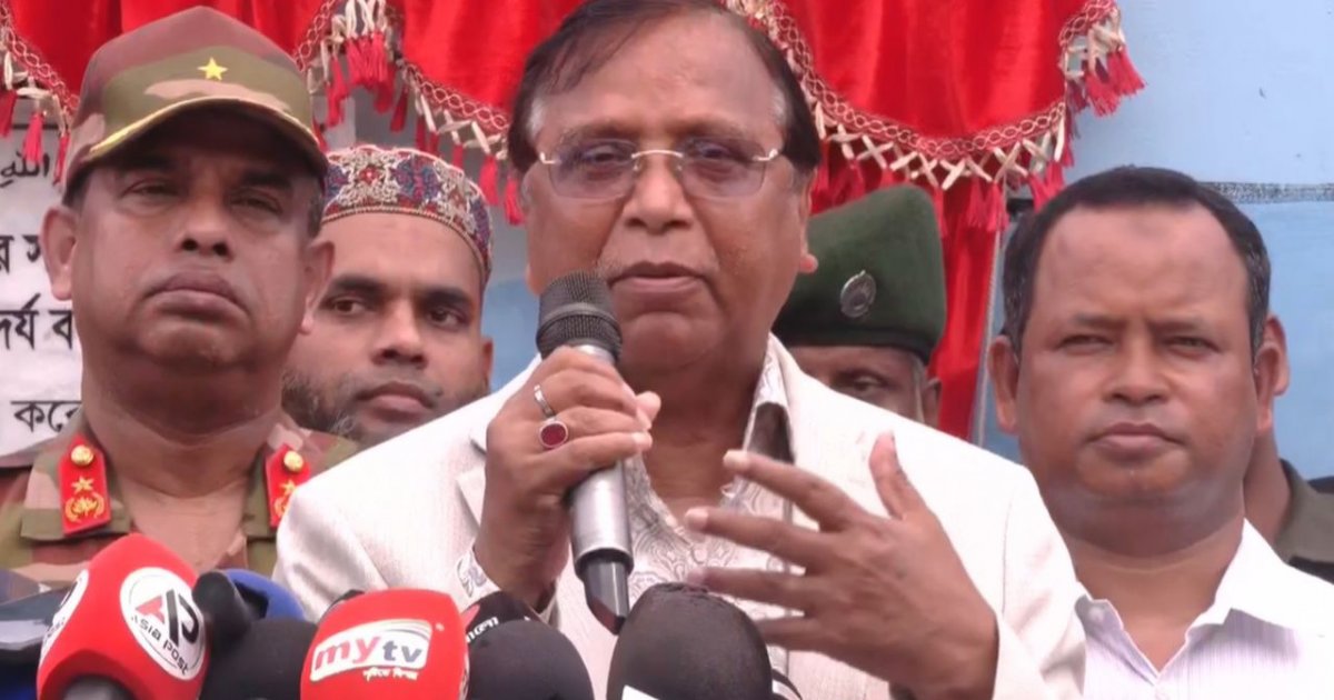 ফুটপাত ব্যবসায়ীদের সরকারি লাইসেন্স দেবে ডিএসসিসি: প্রশাসক আবদুস সালামের ঘোষণা