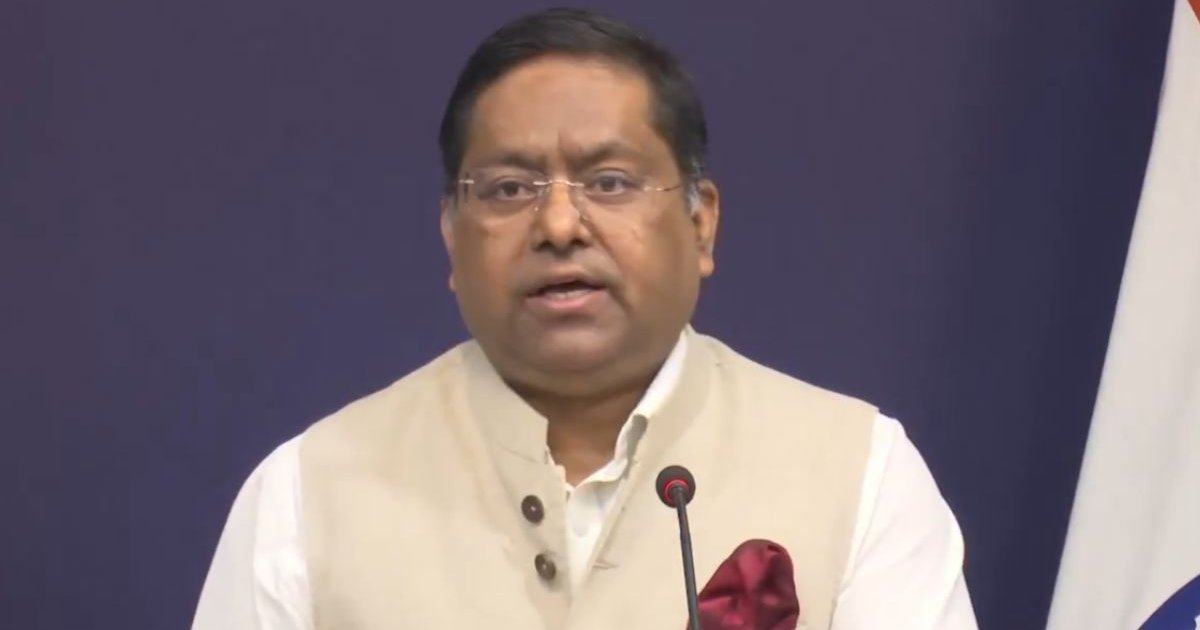 শেখ হাসিনার প্রত্যর্পণ অনুরোধ খতিয়ে দেখছে ভারত, জানালো পররাষ্ট্র মন্ত্রণালয়