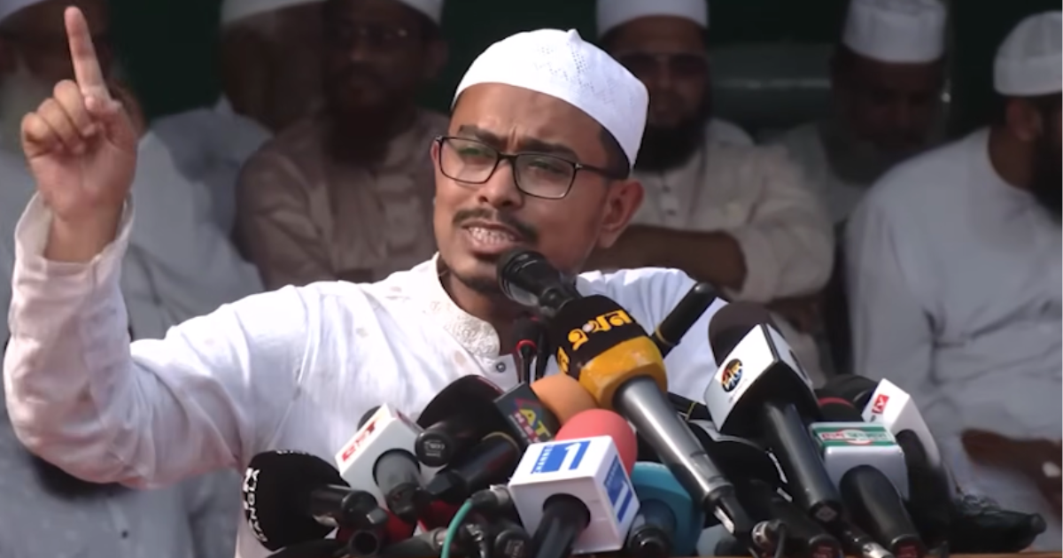 শহীদদের সাথে প্রতারণাকারীরা ধুলোর সাথে মিশে যাবে: ডাকসু ভিপি