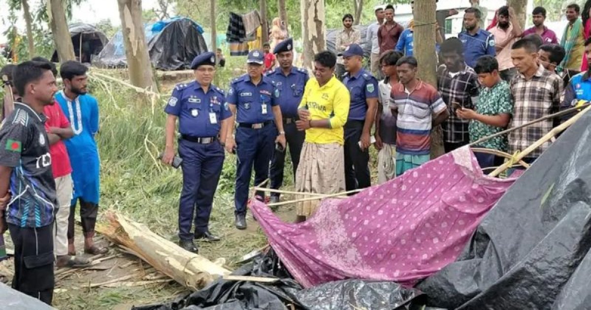নওগাঁয় কালবৈশাখী ঝড়ে অন্তঃসত্ত্বা নারীর মৃত্যু, শতাধিক ঘরবাড়ি ক্ষতিগ্রস্ত
