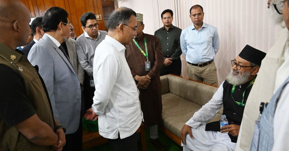 জাতীয় সংসদে বিরোধী এমপি হাফেজ রবিউল বাশার অসুস্থ, প্রধানমন্ত্রীর খোঁজ