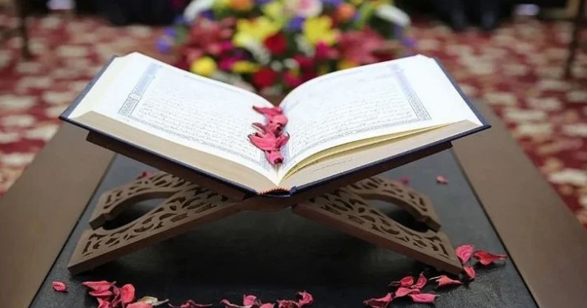 সুরা আদিয়াতে মানুষের জন্য রয়েছে কৃতজ্ঞতা ও সংযমের শিক্ষা