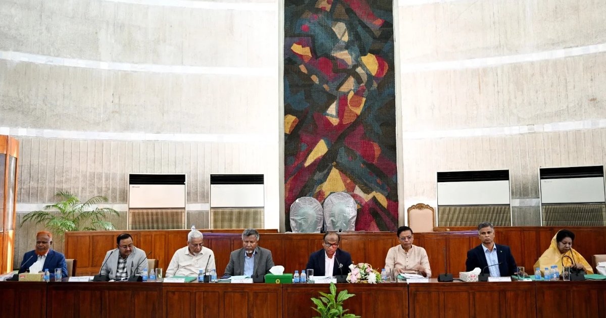 জনপ্রশাসনের কাজে অবহেলা ও অসহযোগিতাকারীদের শনাক্ত করে ব্যবস্থা নেওয়ার সুপারিশ