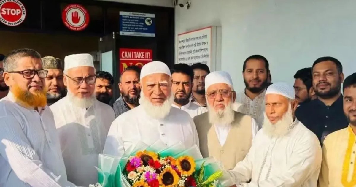 চট্টগ্রামে পৌঁছেছেন বিরোধীদলীয় নেতা ড.শফিকুর রহমান