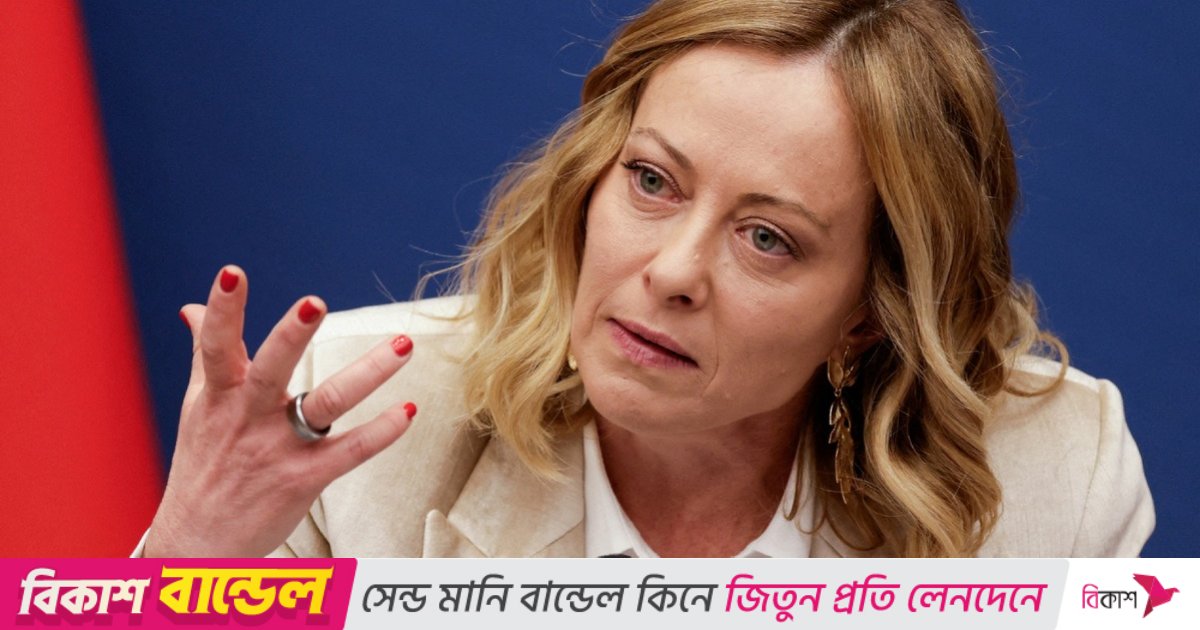 Maftunkor porno qogirchoq bilan jinsiy aloqa Yalangoch blondalar haqida slayd-shou