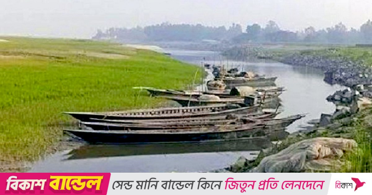 যমুনার স্রোতেই চলে তাদের জীবন