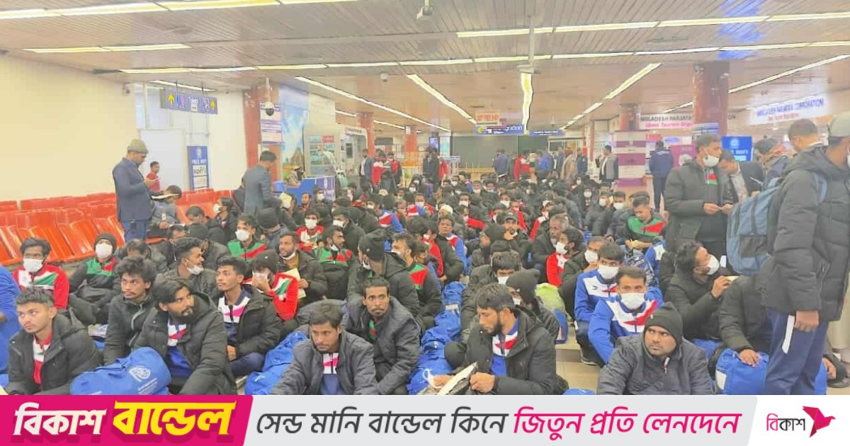 লিবিয়া থেকে দেশে ফিরলো ১৭০ বাংলাদেশি