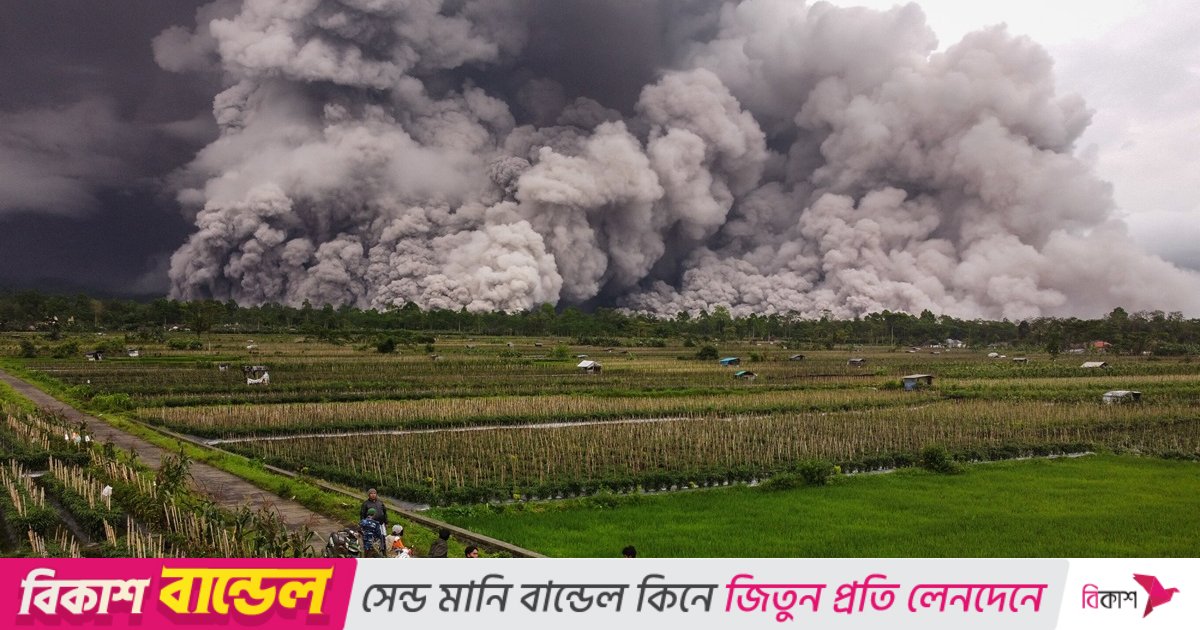 ইন্দোনেশিয়ার আগ্নেয়গিরিতে আবারও অগ্ন্যুৎপাত, ঘন ঘন ভূমিকম্প অনুভূত