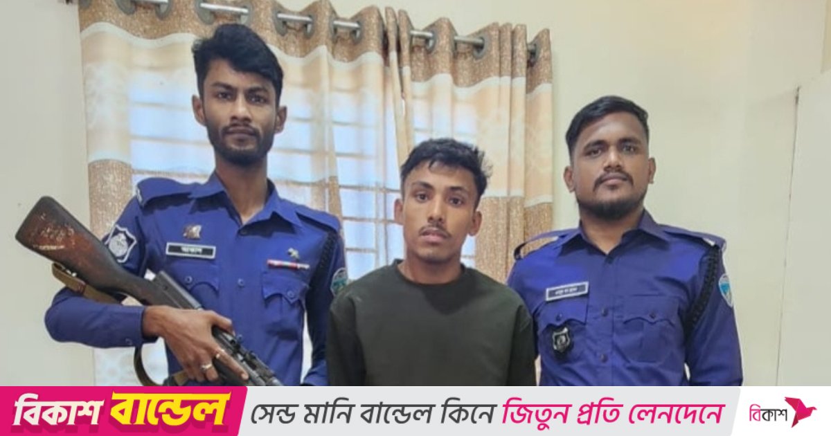 টেকনাফে মুরগির খামারে মিললো ৫০ হাজার পিস ইয়াবা