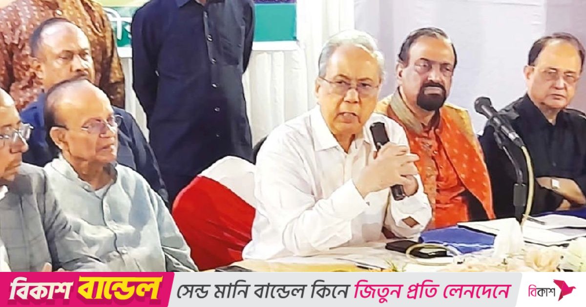 দেশ ক্রান্তিকাল অতিক্রম করছে, তৃতীয় ধারার একটি রাজনৈতিক শক্তি তৈরি করতে চাই: আনিস