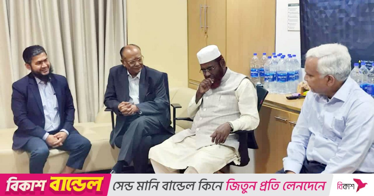 হাসপাতালে গিয়ে খালেদা জিয়ার খোঁজ নিলেন জামায়াত সেক্রেটারি