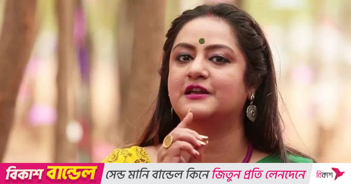 গাড়িচালককে সুদীপার ঘুষি