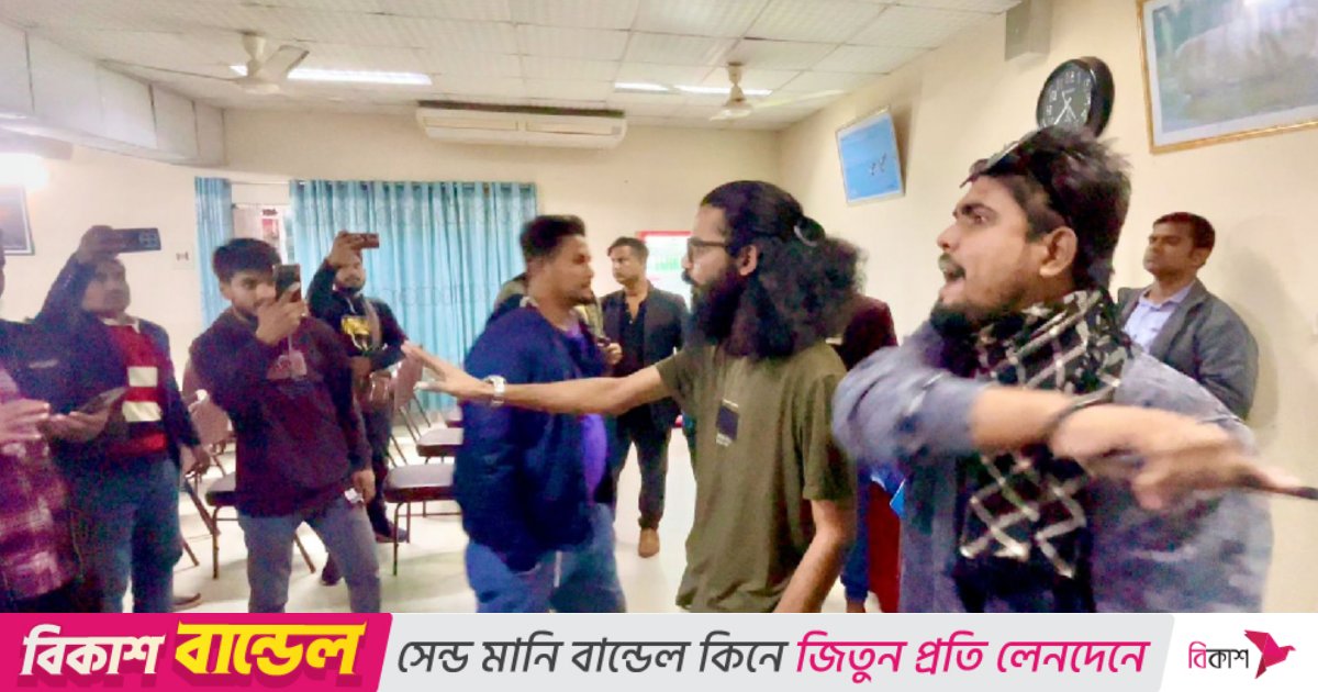 সাংবাদিকদের তালাবদ্ধ রাখার হুমকি দেওয়া যুবশক্তির দুই নেতাকে অব্যাহতি