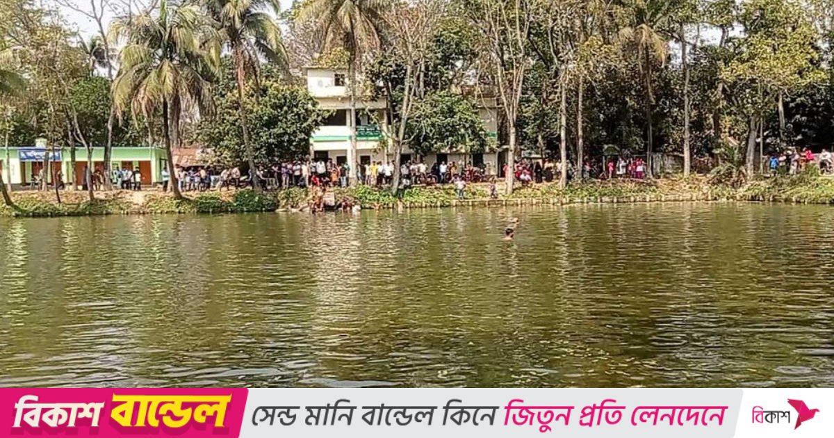 বৃদ্ধার লাঠি পড়ে ছিল পাড়ে, হাত-পা বাঁধা মরদেহ মিললো পুকুরে