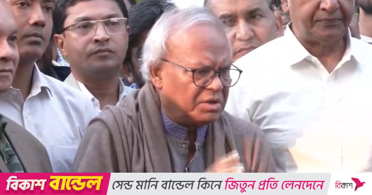 তারেক রহমান যথাসময়ে দেশে ফিরে নেতৃত্ব দেবেন: রিজভী