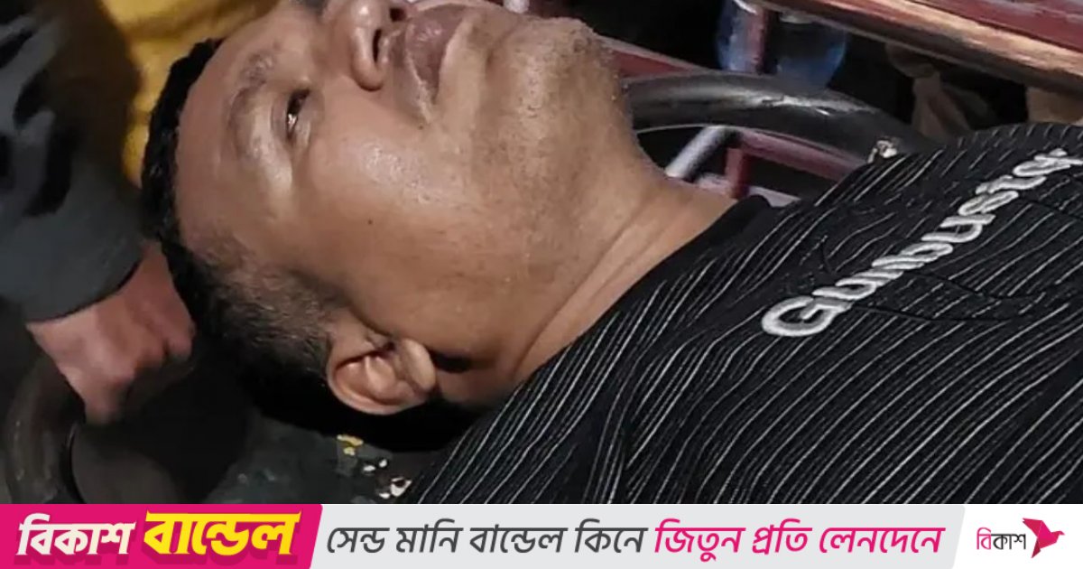 আসামি ধরতে গিয়ে ছুরিকাঘাতে পুলিশ সদস্য আহত