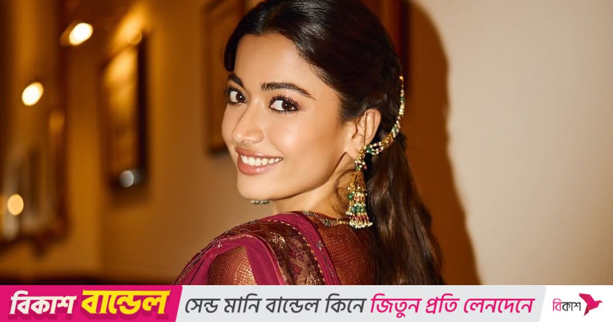 ৫ সিনেমার আয় ১৩শ কোটি, অপ্রতিরোধ্য রাশমিকা