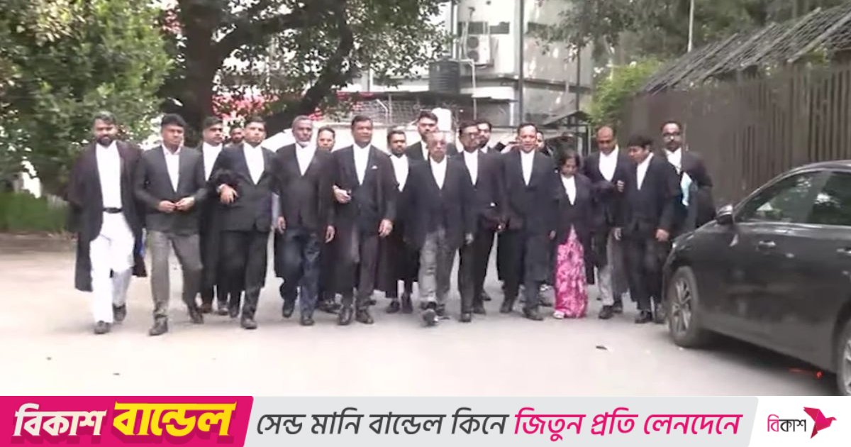 আইনজীবীর বহর নিয়ে ট্রাইব্যুনালে বিএনপি নেতা ফজলুর রহমান