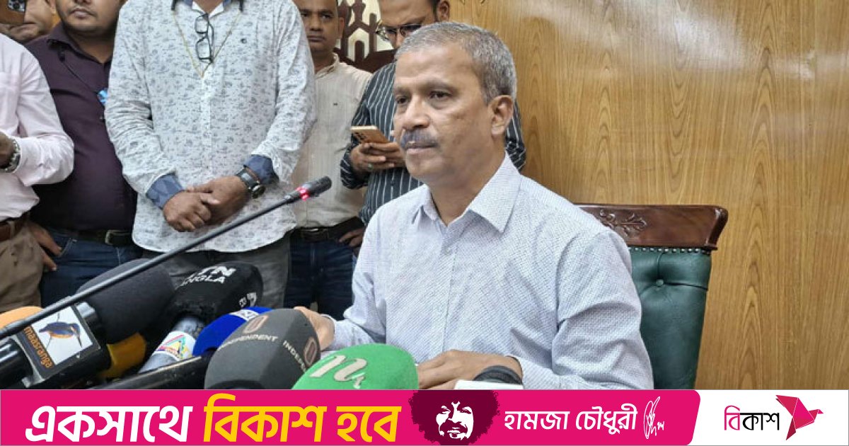 ‘অযৌক্তিক চাপেও বাংলাদেশকে ভারতে খেলতে বাধ্য করা যাবে না’