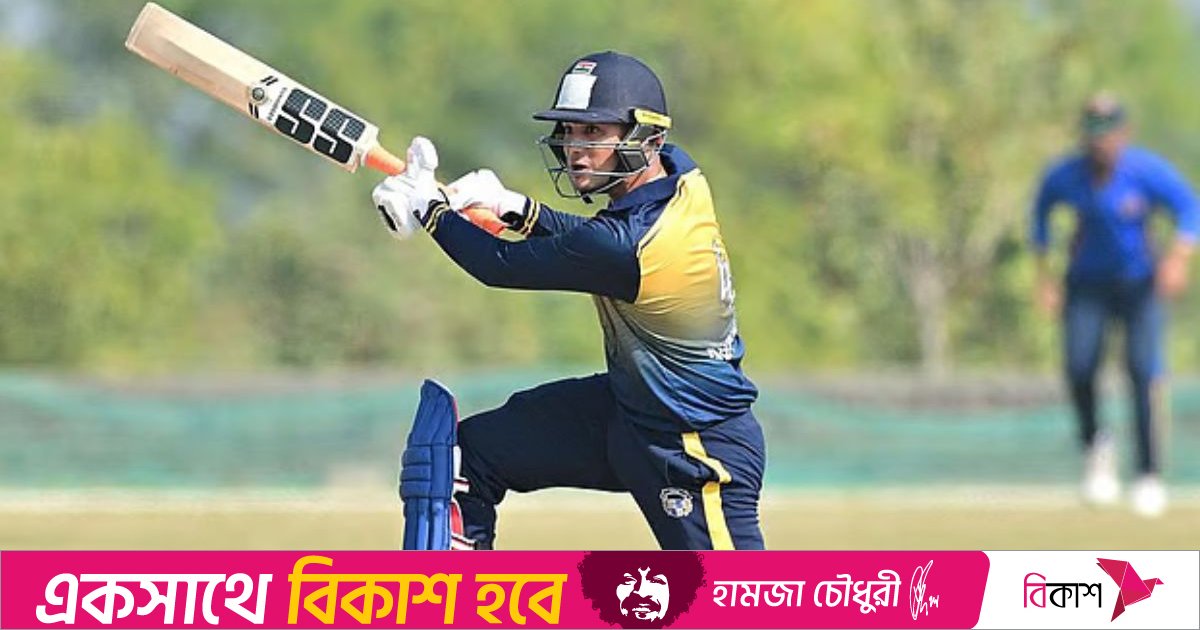 ৩২ বলে বিধ্বংসী সেঞ্চুরি অভিষেকের, ছক্কার নতুন রেকর্ড