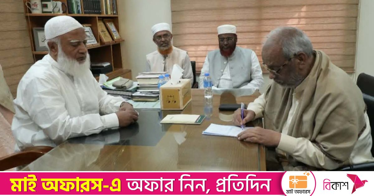 জামায়াতে যোগ দিলেন বিএনপির সাবেক এমপি মেজর (অব.) আক্তারুজ্জামান