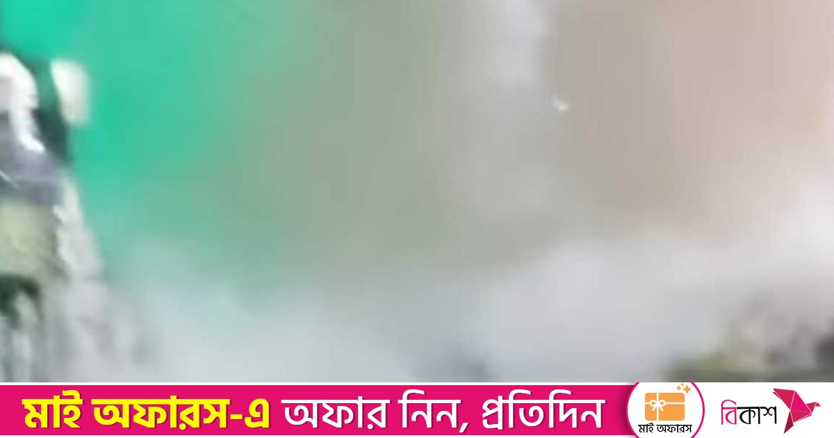 গোপালগঞ্জ আদালত ও ডিসি অফিসের সামনে ককটেল বিস্ফোরণ