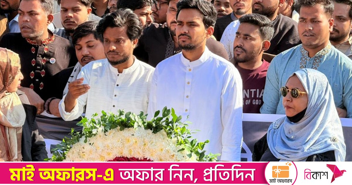 দেশকে নেতৃত্বহীন করতে গণঅভ্যুত্থানের নেতৃত্বদের লক্ষ্যবস্তু করছে: আসিফ মাহমুদ