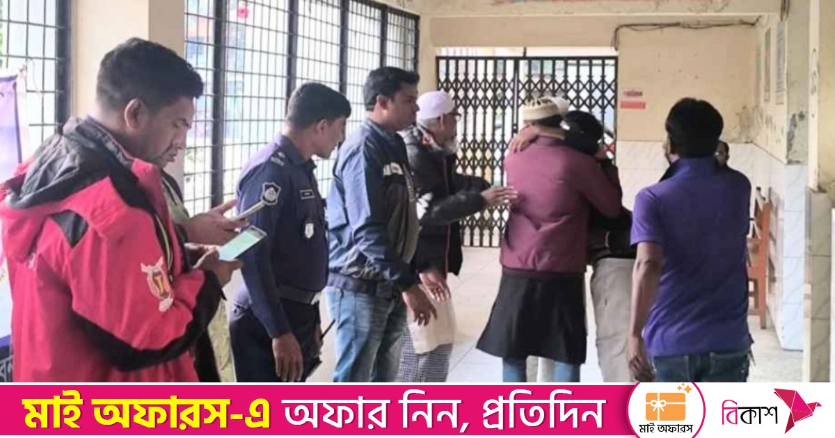 পাবনায় মোটরসাইকেল-অটোরিকশার সংঘর্ষে প্রাণ গেল দুজনের
