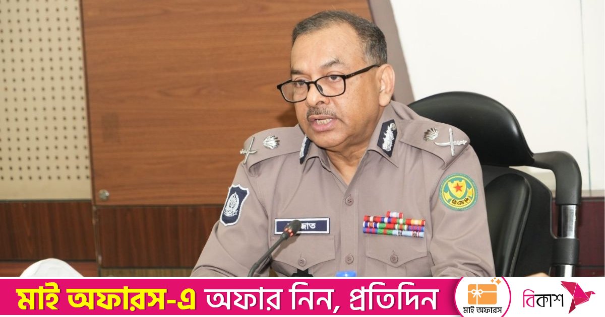 আন্দোলনকারীদের ধৈর্য ধরার আহ্বান ডিএমপি কমিশনারের