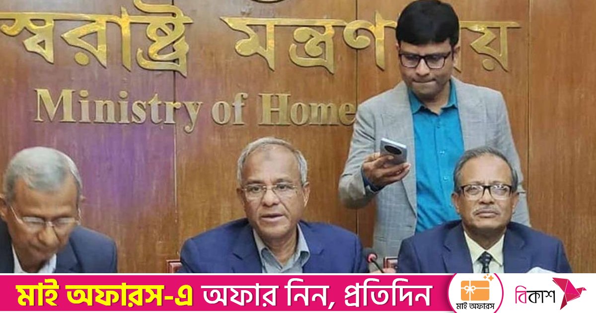 হাদির হত্যাকারী দেশে নাকি দেশের বাইরে, সে তথ্য নেই: স্বরাষ্ট্র উপদেষ্টা