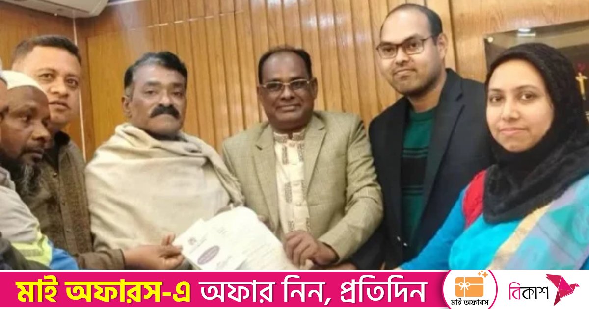 পঞ্চগড়ের দুই আসনের জন্য জাগপার রাশেদের মনোনয়নপত্র সংগ্রহ