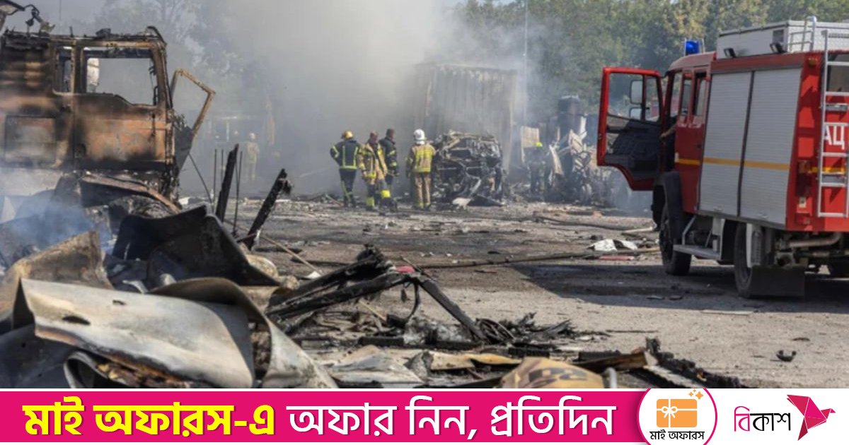 রাশিয়ার ড্রোন ও ক্ষেপণাস্ত্র হামলায় ইউক্রেন জুড়ে বিদ্যুৎ বিভ্রাট