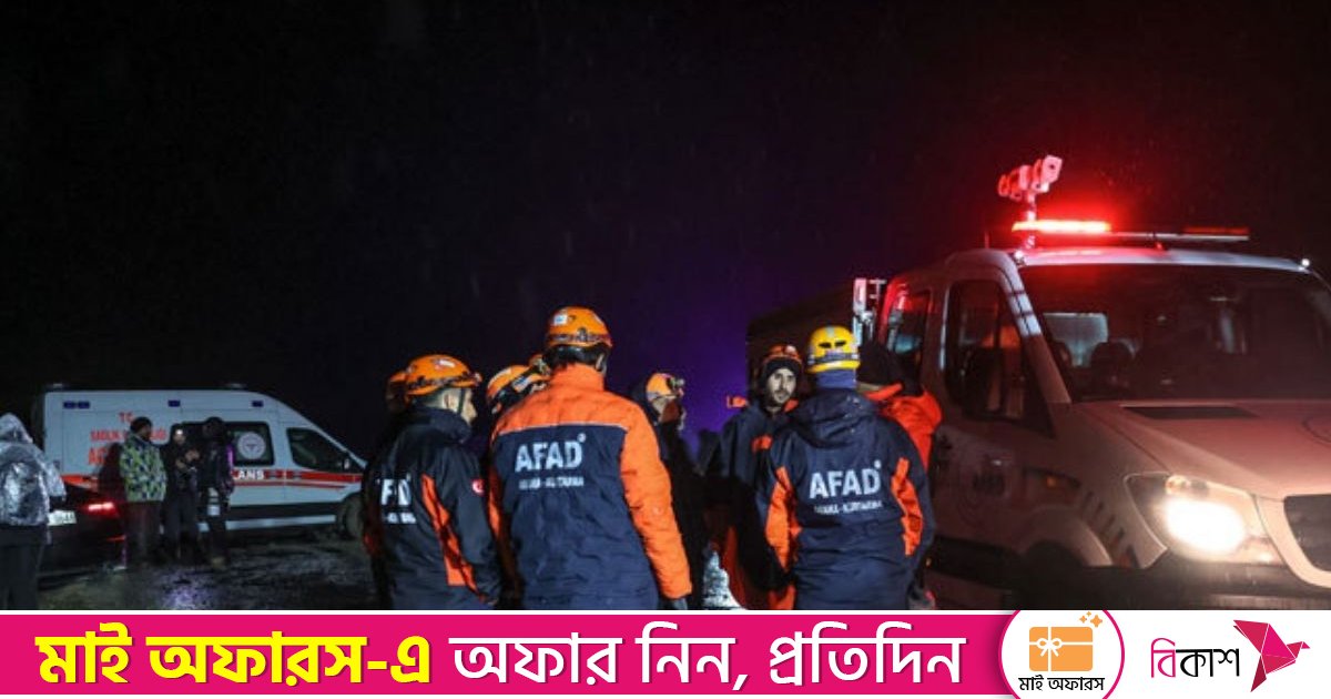 বৈদ্যুতিক ত্রুটির কারণে লিবিয়ার সেনাপ্রধানকে বহনকারী বিমান বিধ্বস্ত