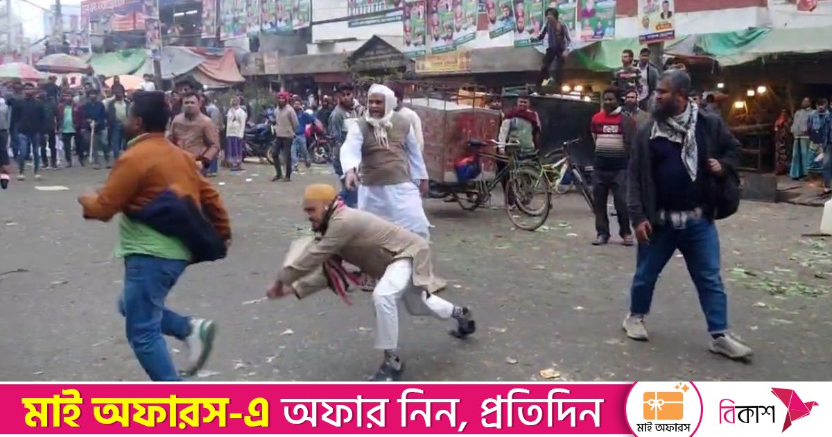 কারওয়ান বাজারে চাঁদাবাজির বিরুদ্ধে মানববন্ধনে হামলা, পাল্টাপাল্টি ধাওয়া-সংঘর্ষ
