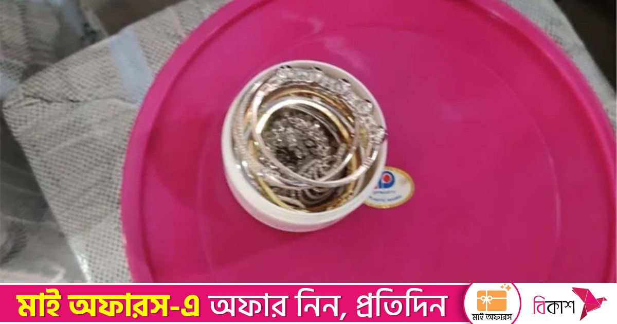 চট্টগ্রাম বিমানবন্দরে ২১ লাখ টাকার স্বর্ণালংকারসহ যাত্রী আটক