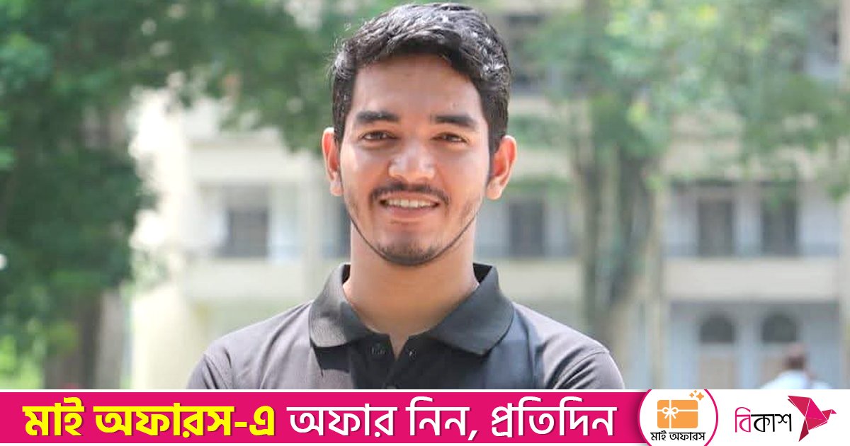 ‘জুলাই সম্মাননা স্মারক’ পেলেন দৈনিক ইত্তেফাকের আশিকুল