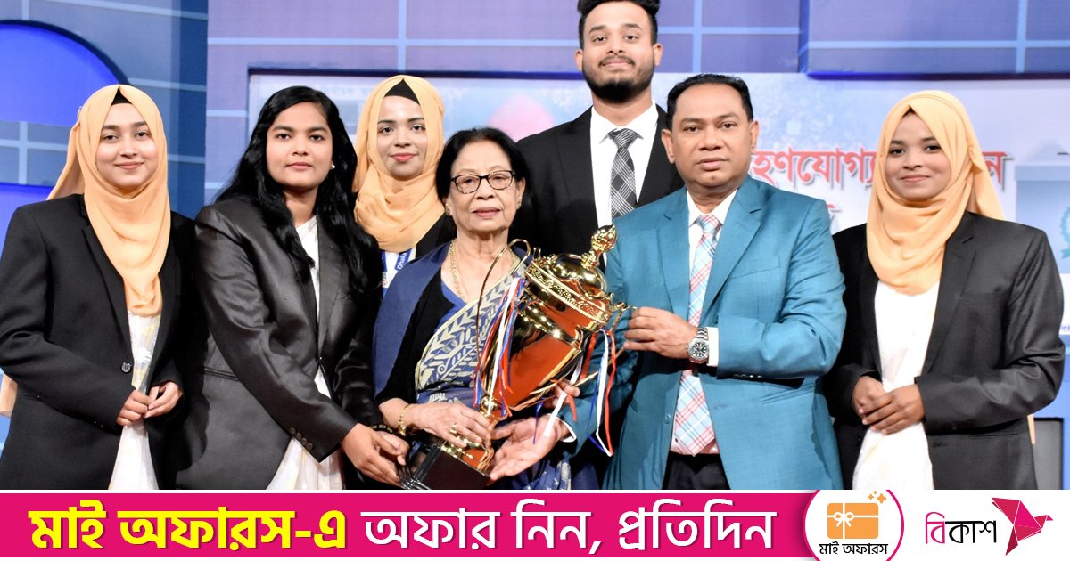 স্বতন্ত্র প্রার্থীদের ১ শতাংশ ভোটার স্বাক্ষরের বিধান সংবিধানের সঙ্গে সাংঘর্ষিক: মুনিরা খান